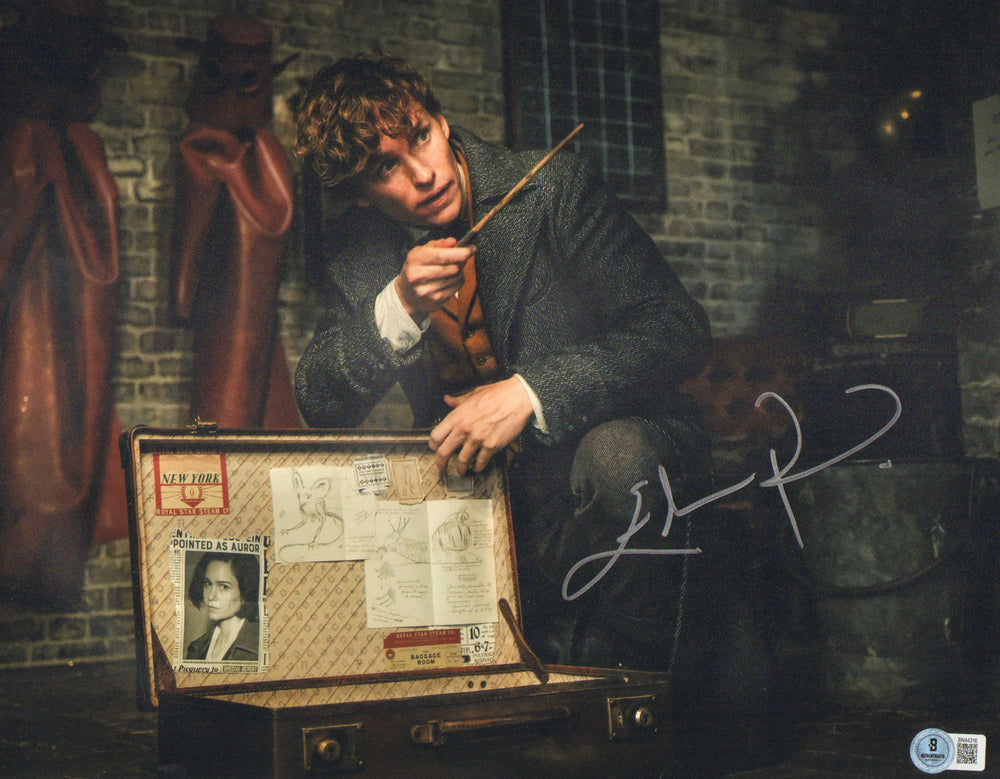 Eddie Redmayne as Newt Scamander in Fantastic Beasts and Where to Find Them (Beckett) Signed 11x14 Photo