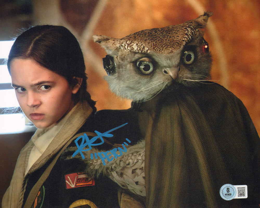 Ryan Kiera Armstrong as Fern in Star Wars: Skeleton Crew (Beckett) Signed 8x10 Photo with Character Name