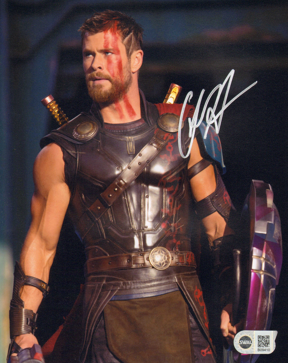 Chris Hemsworth as Thor in Thor: Ragnarok (SWAU) Signed 8x10 Photo