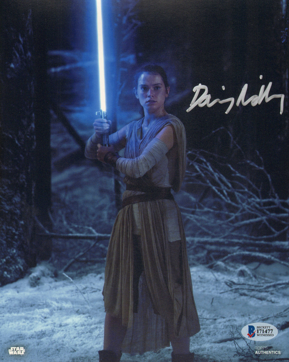 Daisy Ridley as Rey in Star Wars: The Force Awakens (Beckett) Signed 8x10 Photo