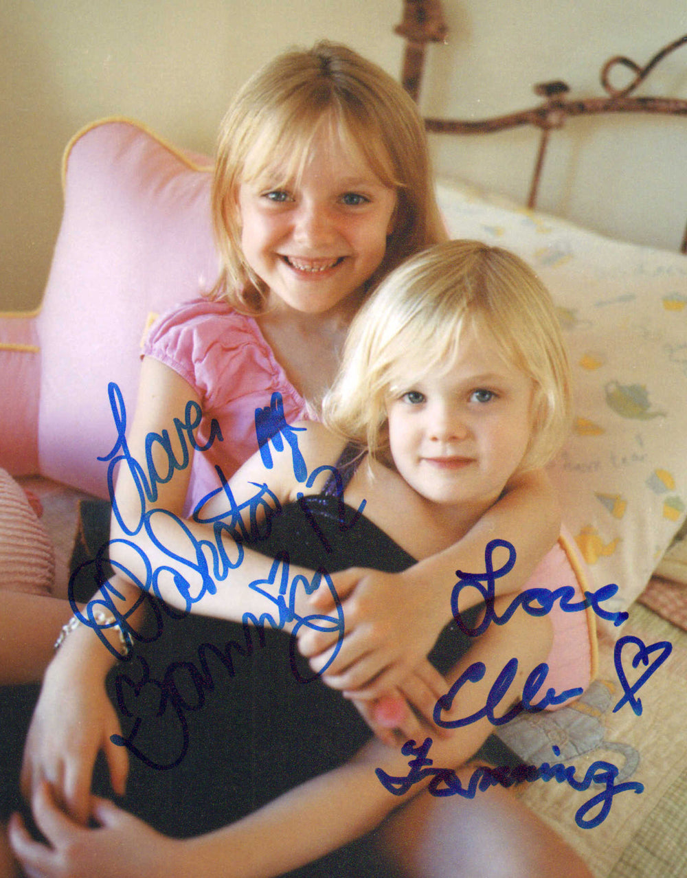 Dakota & Elle Fanning Sisters Childhood Vintage Signed 8x10 Photo