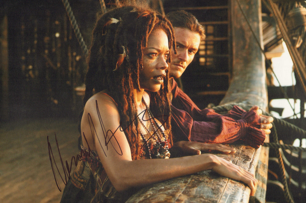 Naomie Harris as Tia Dalma in Pirates of the Caribbean: At World's End Signed 8x12 Photo