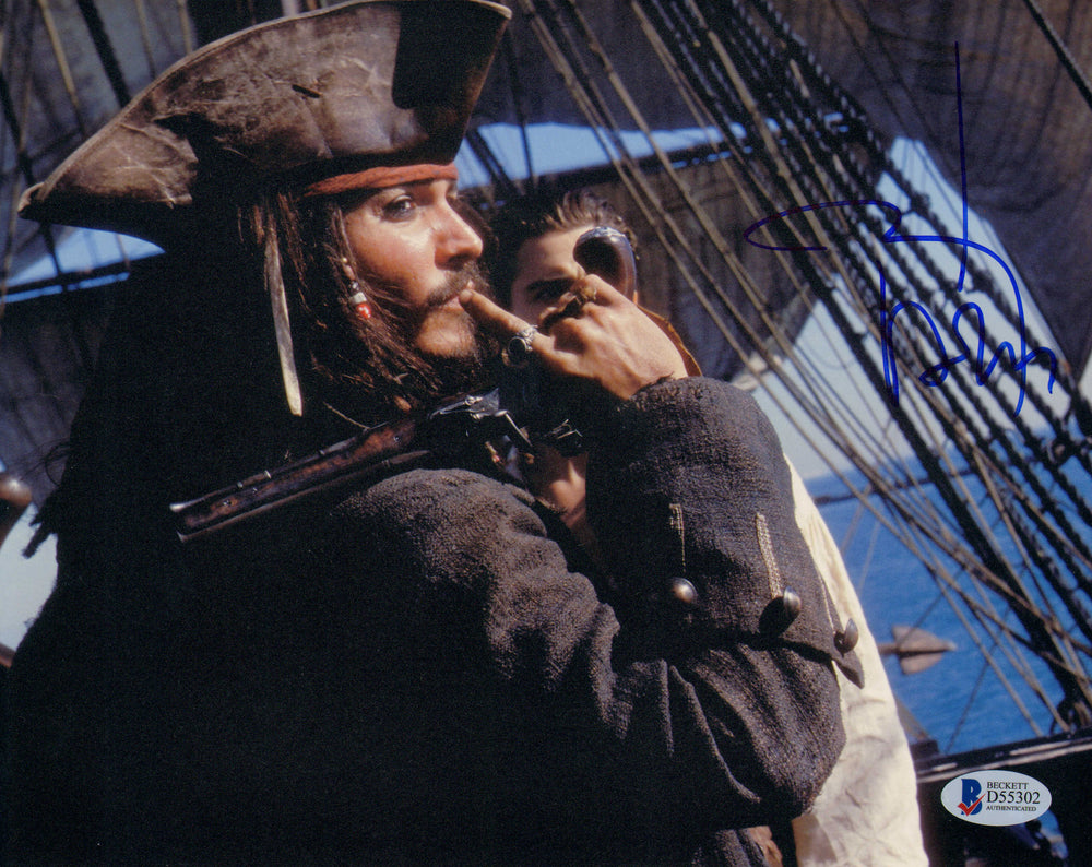 Johnny Depp as Captain Jack Sparrow in Pirates of the Caribbean: Curse of the Black Pearl (Beckett) Signed 8x10 Photo