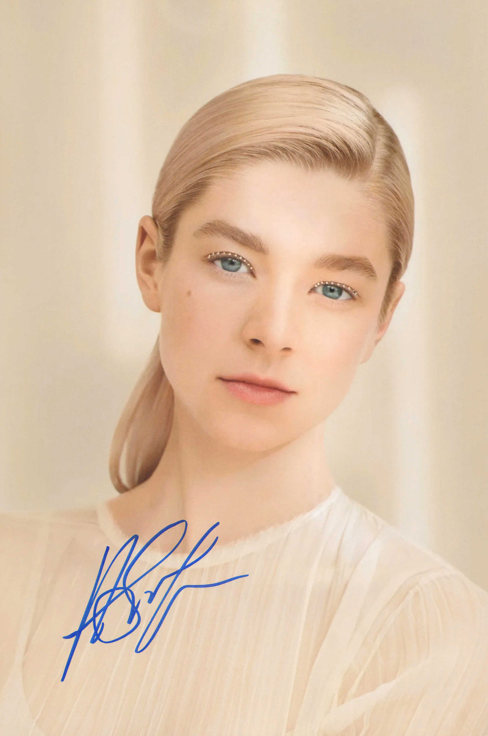Hunter Schafer from The Hunger Games: The Ballad of Songbirds & Snakes, Euphoria, & Cuckoo Signed 8x12 Photo