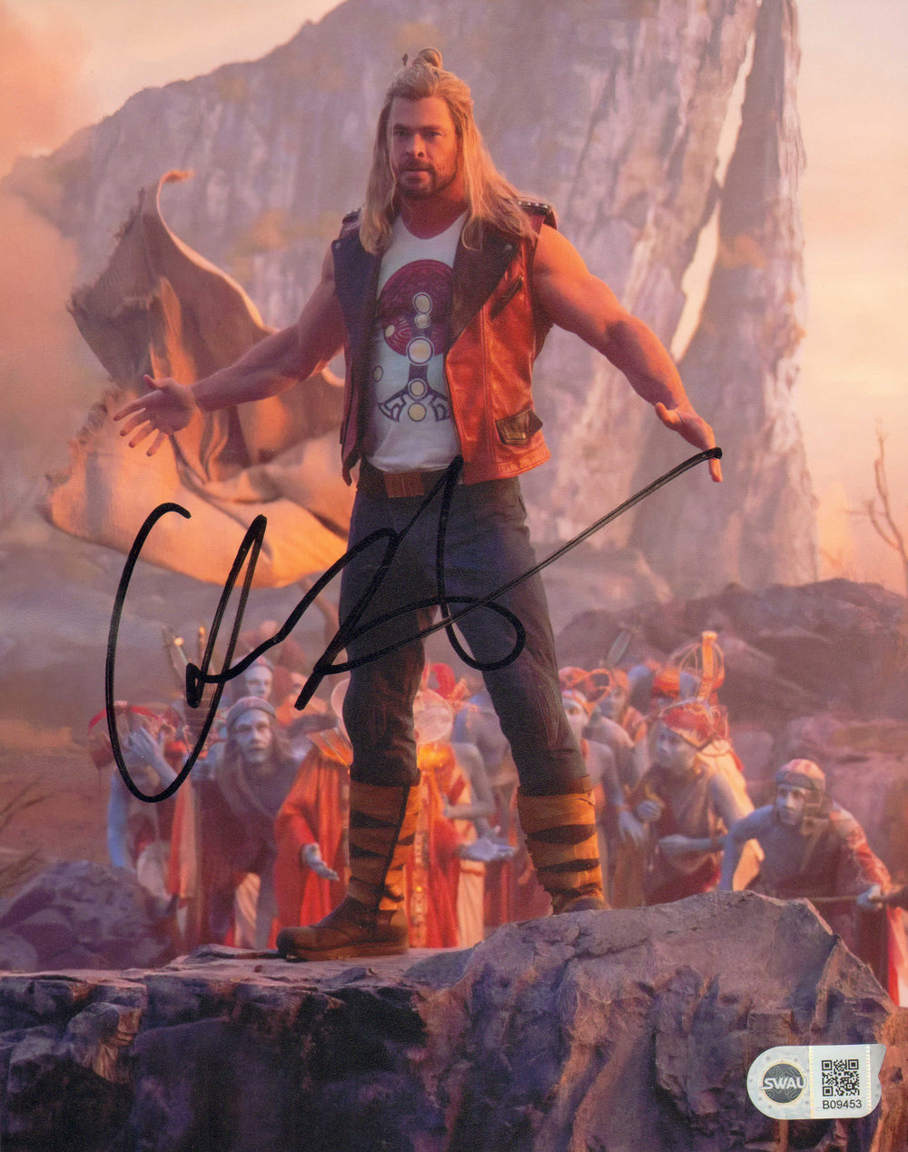 Chris Hemsworth as Thor in Battle in Thor: Love & Thunder (SWAU) Signed 8x10 Photo