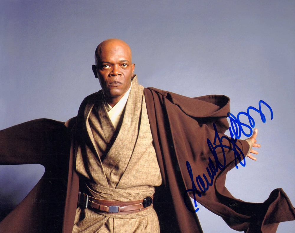 Samuel L. Jackson as Mace Windu in Star Wars Episode III: Revenge of the Sith Signed 8x10 Photo