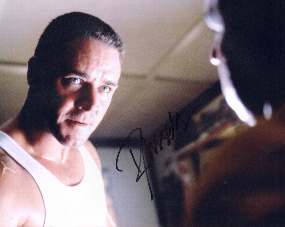 Russell Crowe as Officer Bud White in L.A. Confidential Signed 8x10 Photo