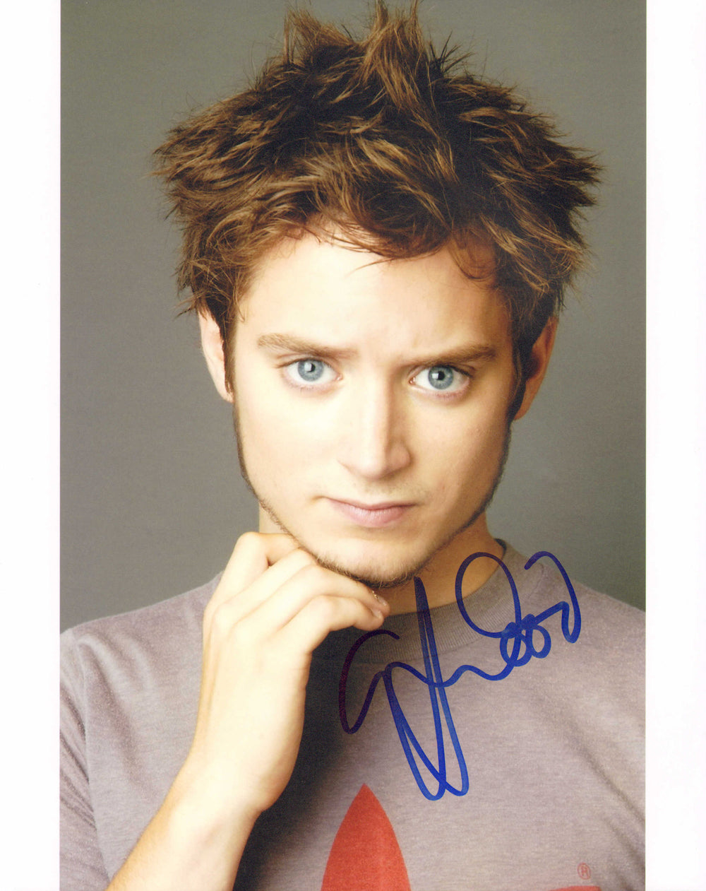 Elijah Wood from The Lord of the Rings, The Faculty, Eternal Sunshine of the Spotless Mind, & Yellowjackets Signed 8x10 Photo