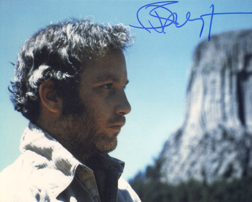 Richard Dreyfuss as Roy Neary in Close Encounters of the Third Kind Signed 8x10 Photo