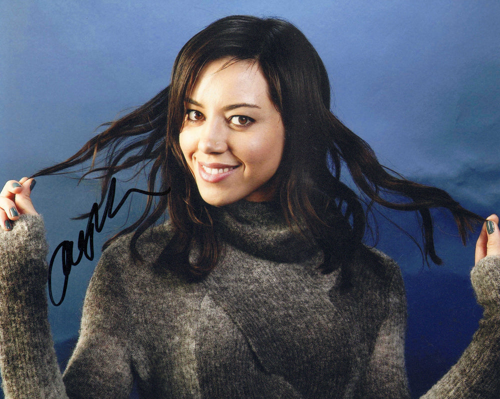 Aubrey Plaza from Parks and Recreation, Agatha All Along, Scott Pilgrim vs. the World, & The White Lotus Signed 8x10 Photo