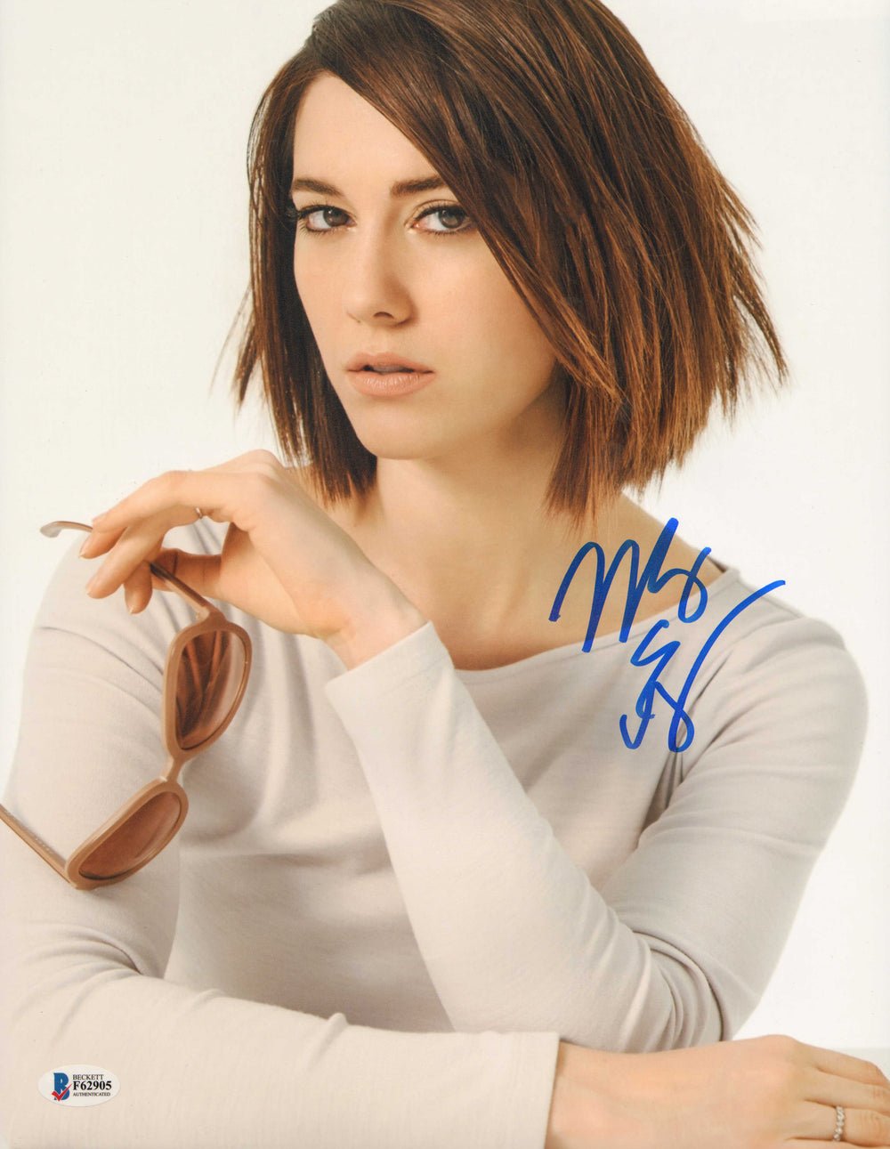 Mary Elizabeth Winstead from Ahsoka, Birds of Prey, & Scott Pilgrim vs. the World (Beckett) Signed 11x14 Photo