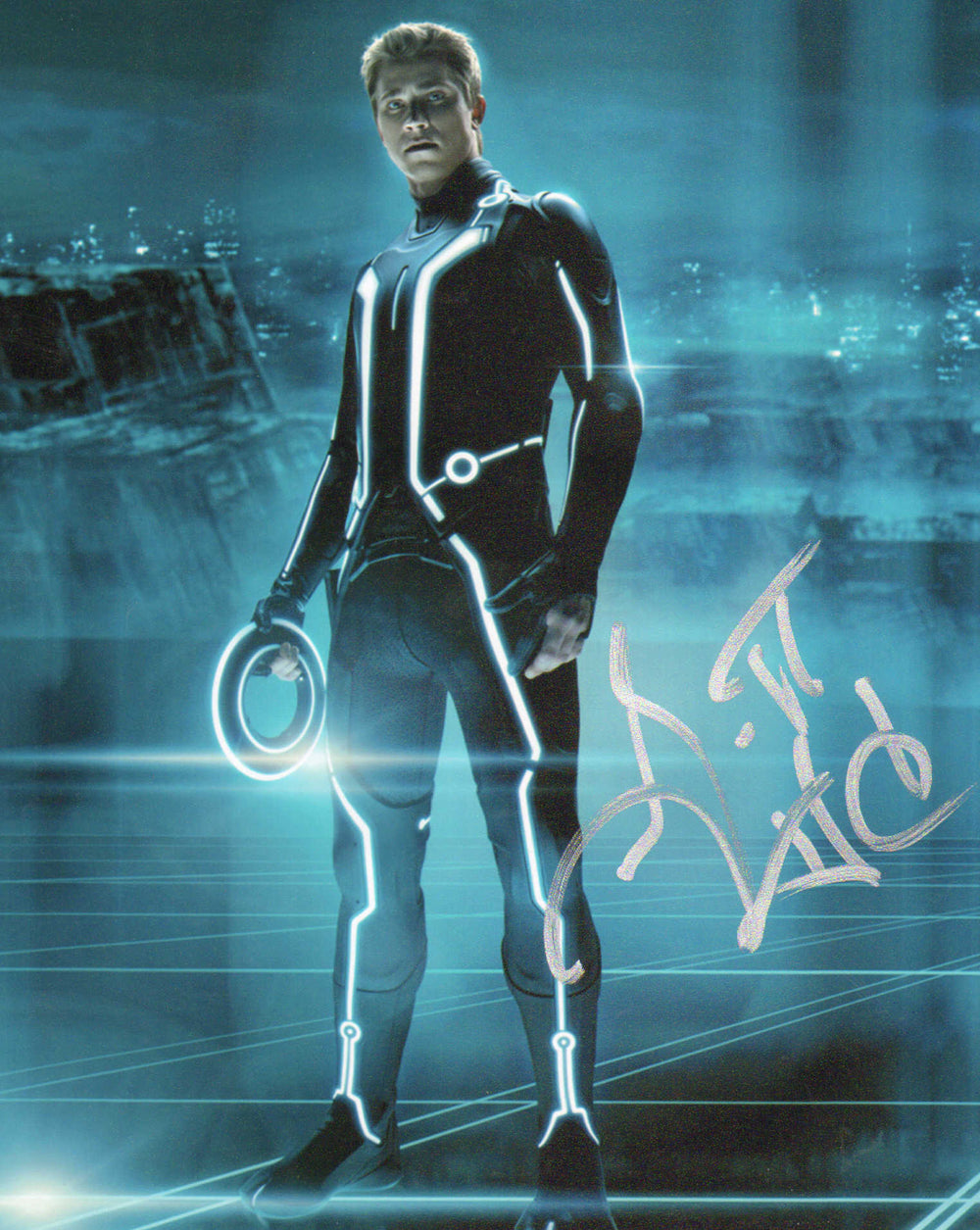 Garrett Hedlund as Sam Flynn in Tron: Legacy Signed 8x10 Photo