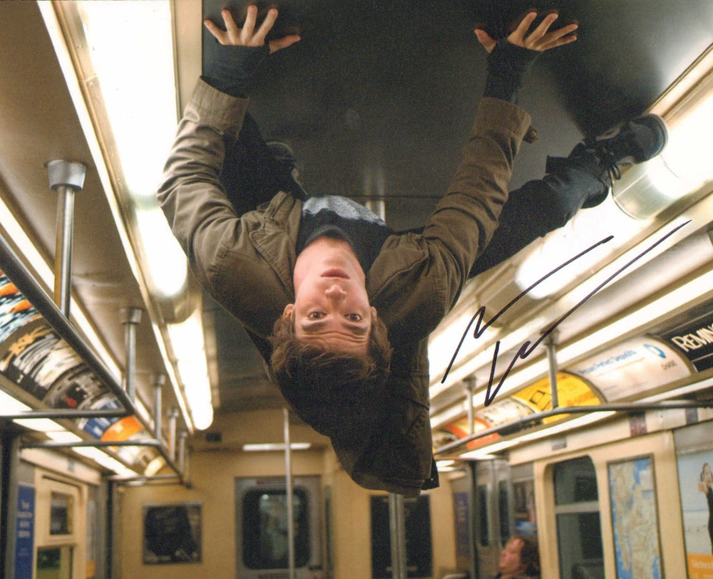 Andrew Garfield as Spider-Man in The Amazing Spider-Man Signed 8x10 Photo