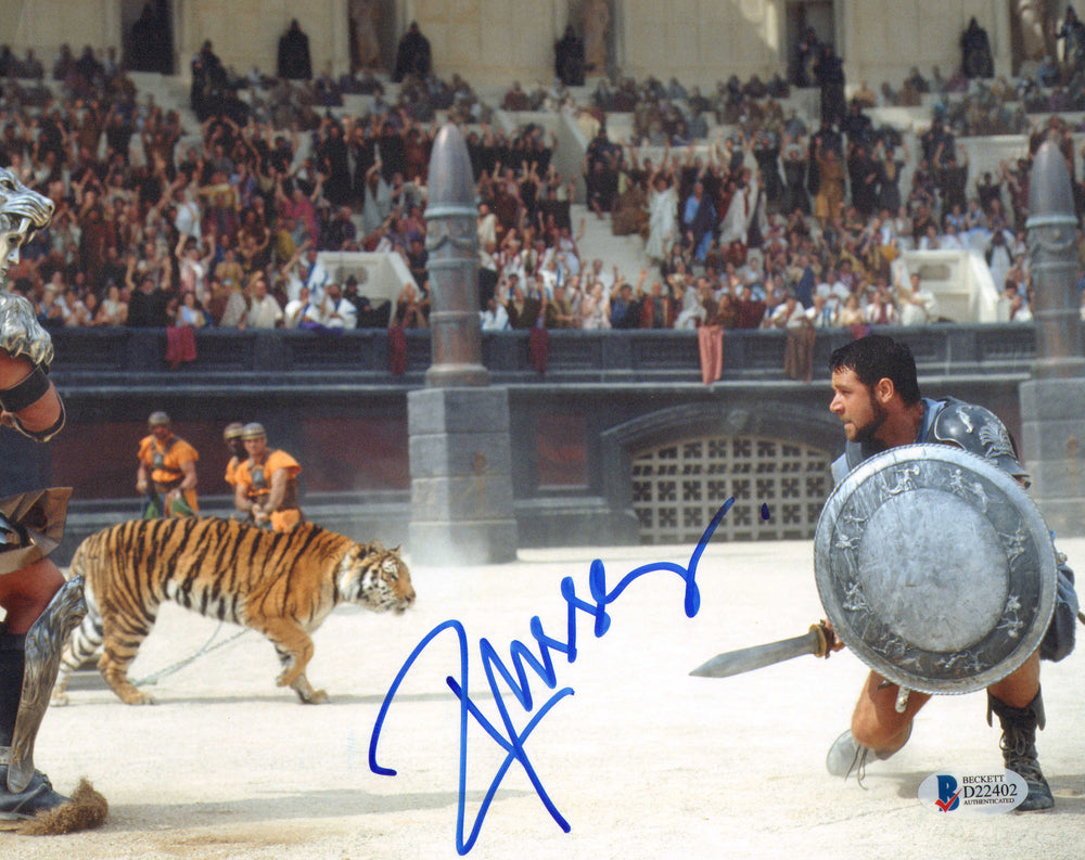 Russell Crowe as Maximus Decimus Meridius in Ridley Scott's Gladiator (Beckett) Signed 8x10 Photo