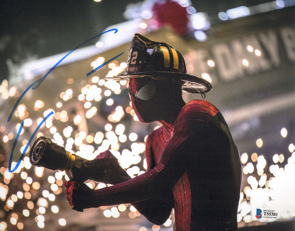 Andrew Garfield as Spider-Man in The Amazing Spider-Man 2 (Beckett) Signed 8x10 Photo