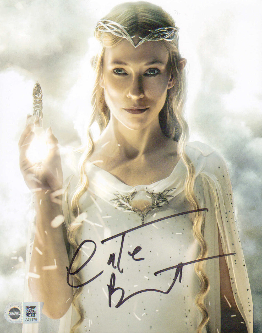 Cate Blanchett as Galadriel with Crystal Phial in The Hobbit: An Unexpected Journey (SWAU) Signed 8x10 Photo
