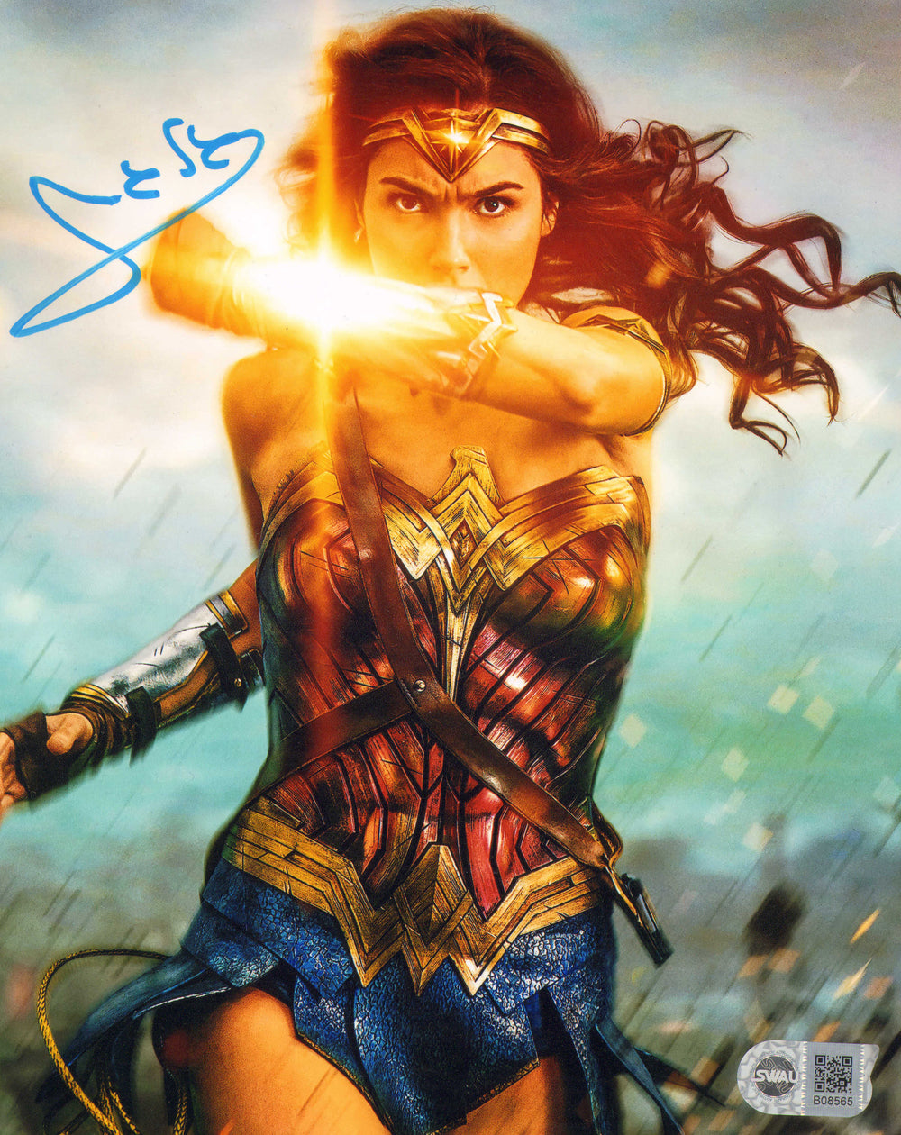 Gal Gadot as Wonder Woman in Wonder Woman (SWAU) Signed 8x10 Photo
