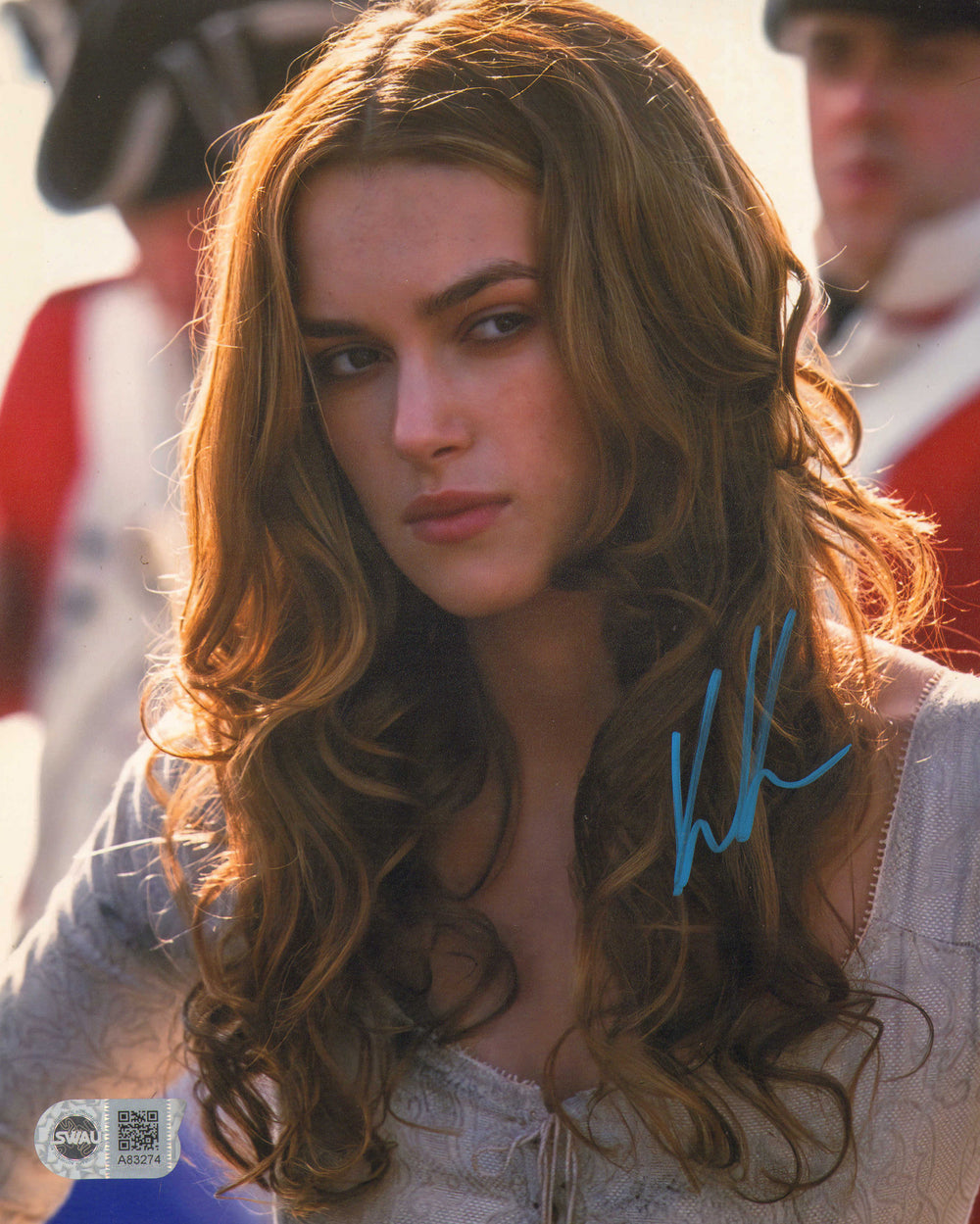 Keira Knightley as Elizabeth Swann in Pirates of the Caribbean: The Curse of the Black Pearl (SWAU) Signed 8x10 Photo