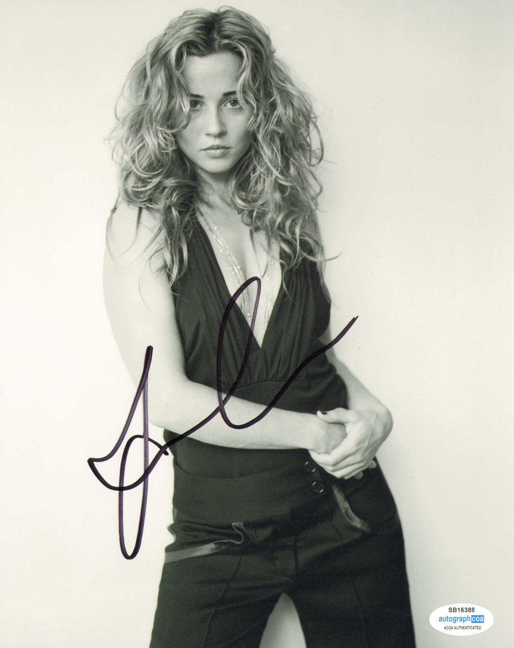 Linda Cardellini from Scooby-Doo, Freaks & Geeks, Brokeback Mountain, & Daddy's Home Sexy (ACOA) Signed 8x10 Photo
