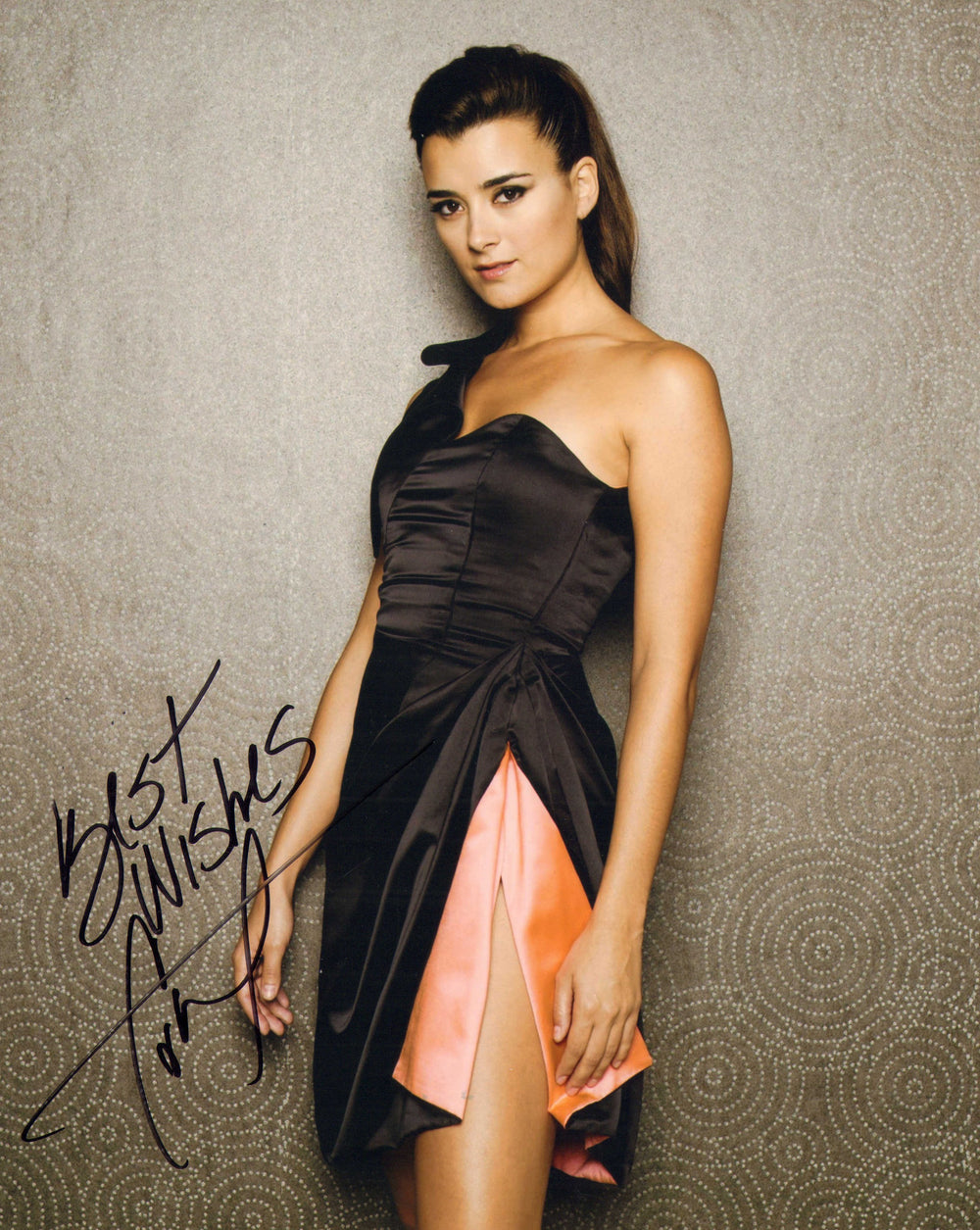 Cote de Pablo from NCIS, The 33, The Last Rites of Ransom Pride, & The Jury Signed 8x10 Photo