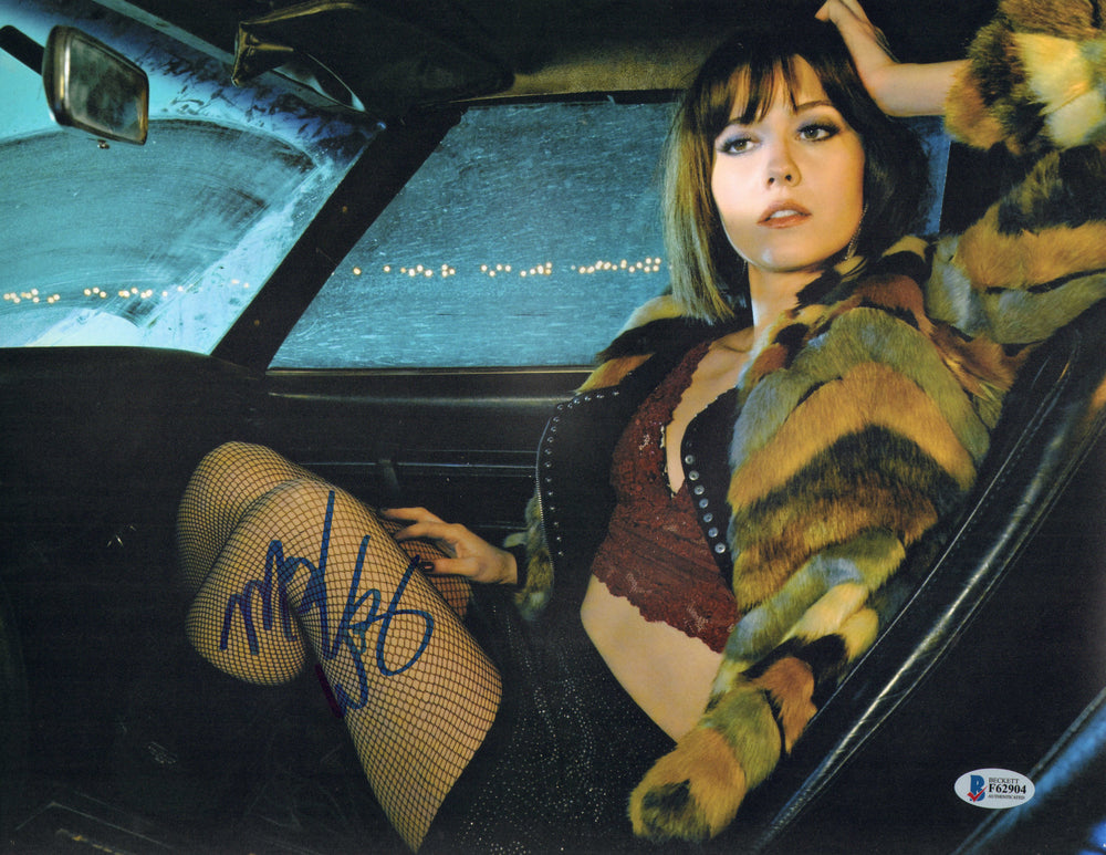 Mary Elizabeth Winstead from Ahsoka, Birds of Prey, & Scott Pilgrim vs. the World (Beckett) Signed 11x14 Photo