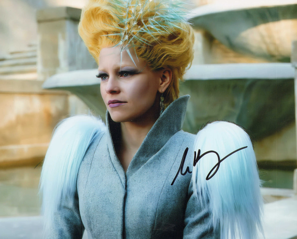 Elizabeth Banks as Effie Trinket in The Hunger Games: Mockingjay Part 2 Signed 8x10 Photo