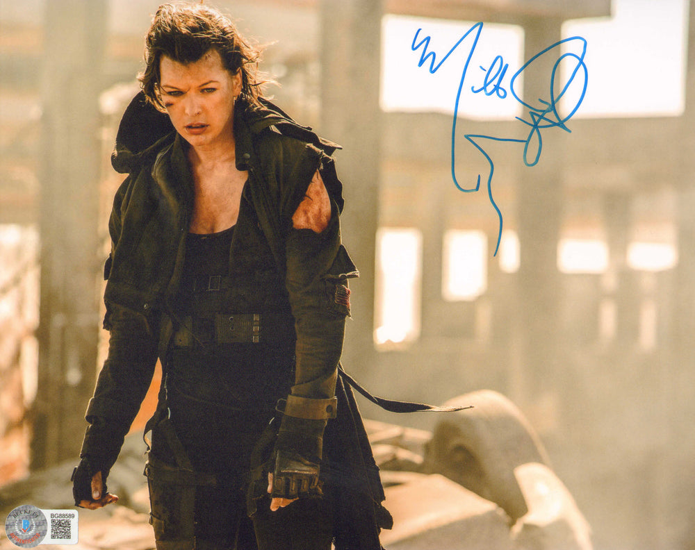 Milla Jovovich as Alice in Resident Evil: The Final Chapter (Beckett) Signed 8x10 Photo