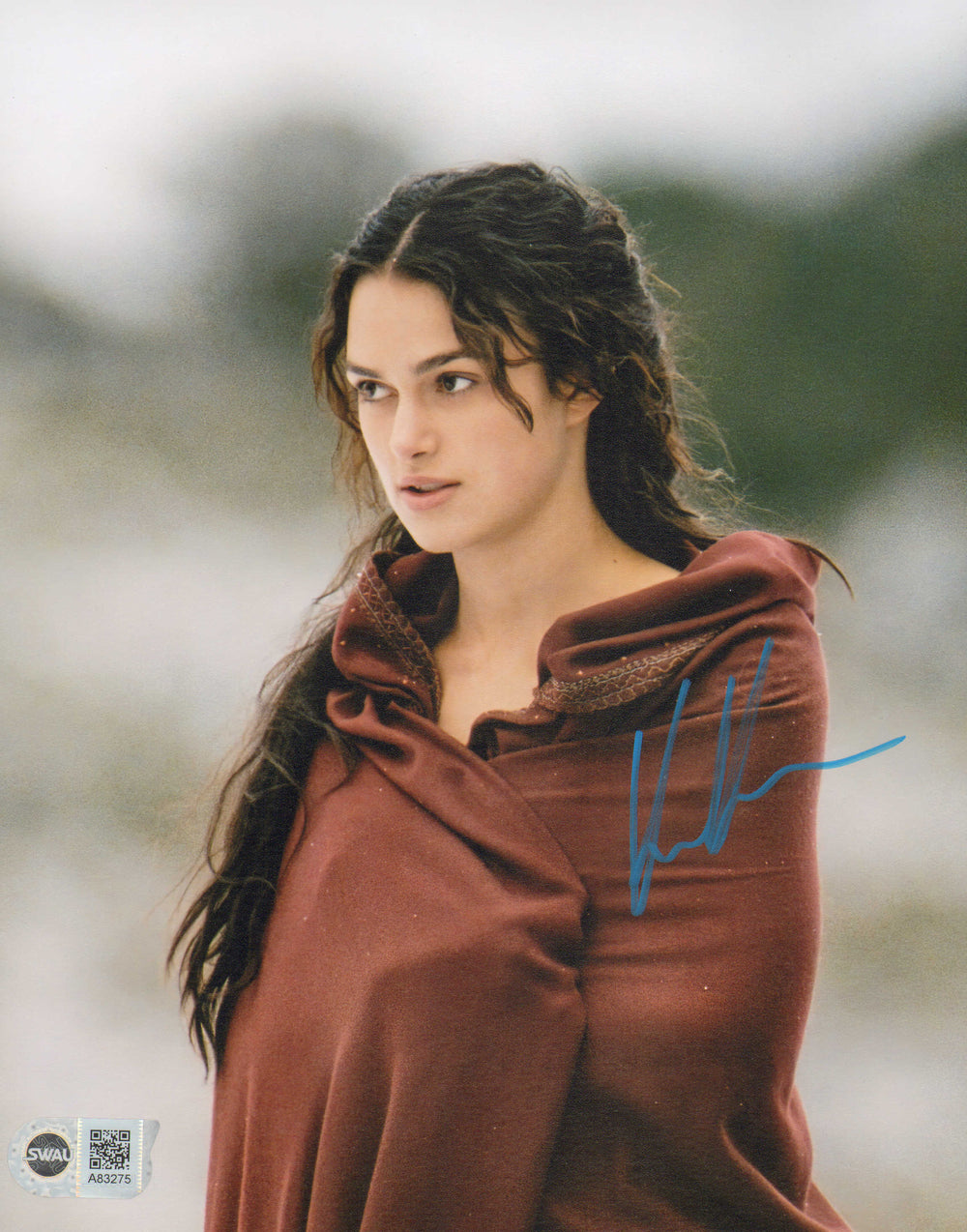 Keira Knightley as Gwyn in Princess of Thieves (SWAU) Signed 8x10 Photo