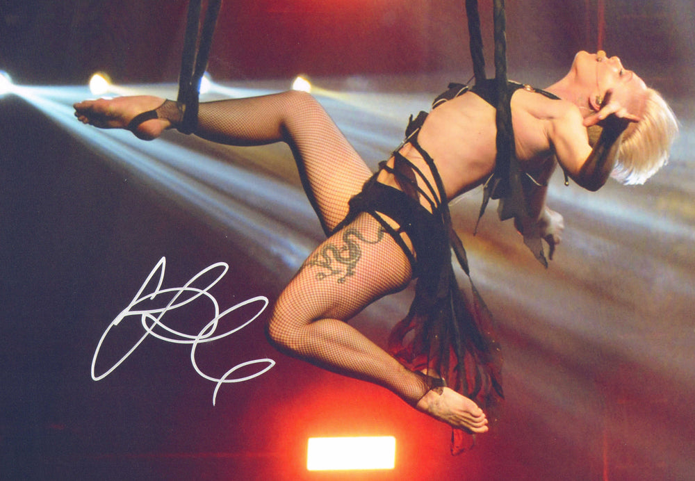 Pink [P!NK] Singer & Songwriter in Concert Sexy Signed 8x12 Photo
