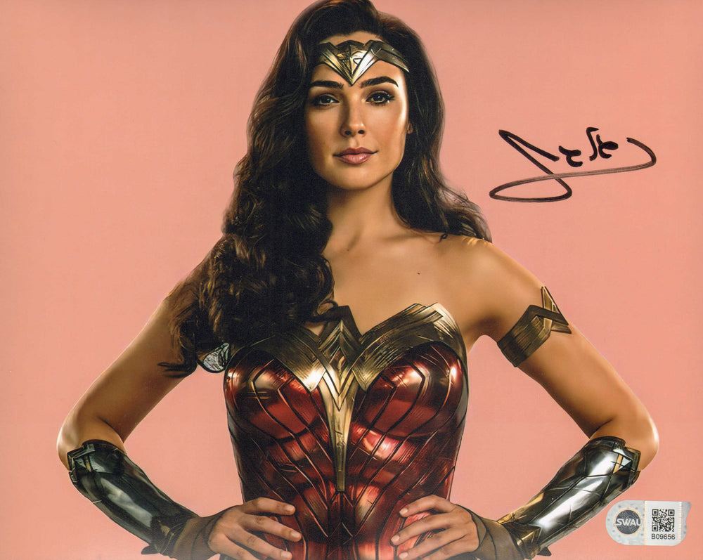 Gal Gadot as Wonder Woman in Wonder Woman 1984 (SWAU) Signed 8x10 Photo