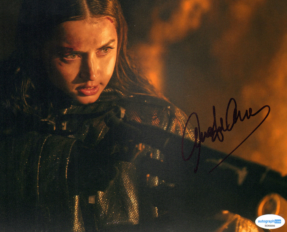Ana de Armas as Eve Macarro in From the World of John Wick: Ballerina Signed 8x10 Photo