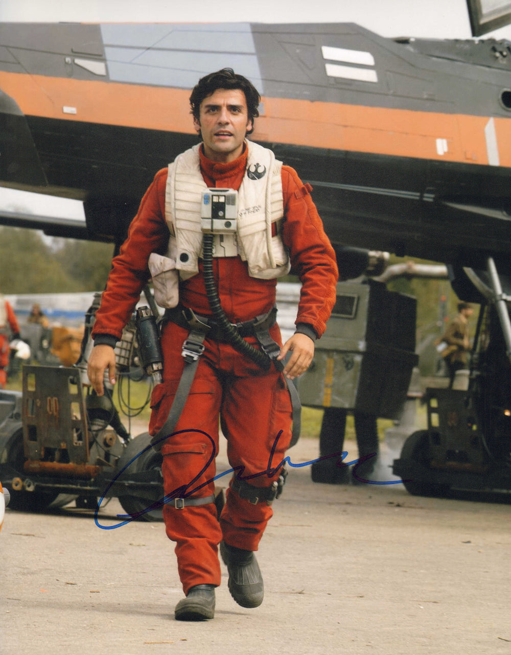 Oscar Isaac as Poe Dameron in Star Wars: The Force Awakens Signed 11x14 Photo