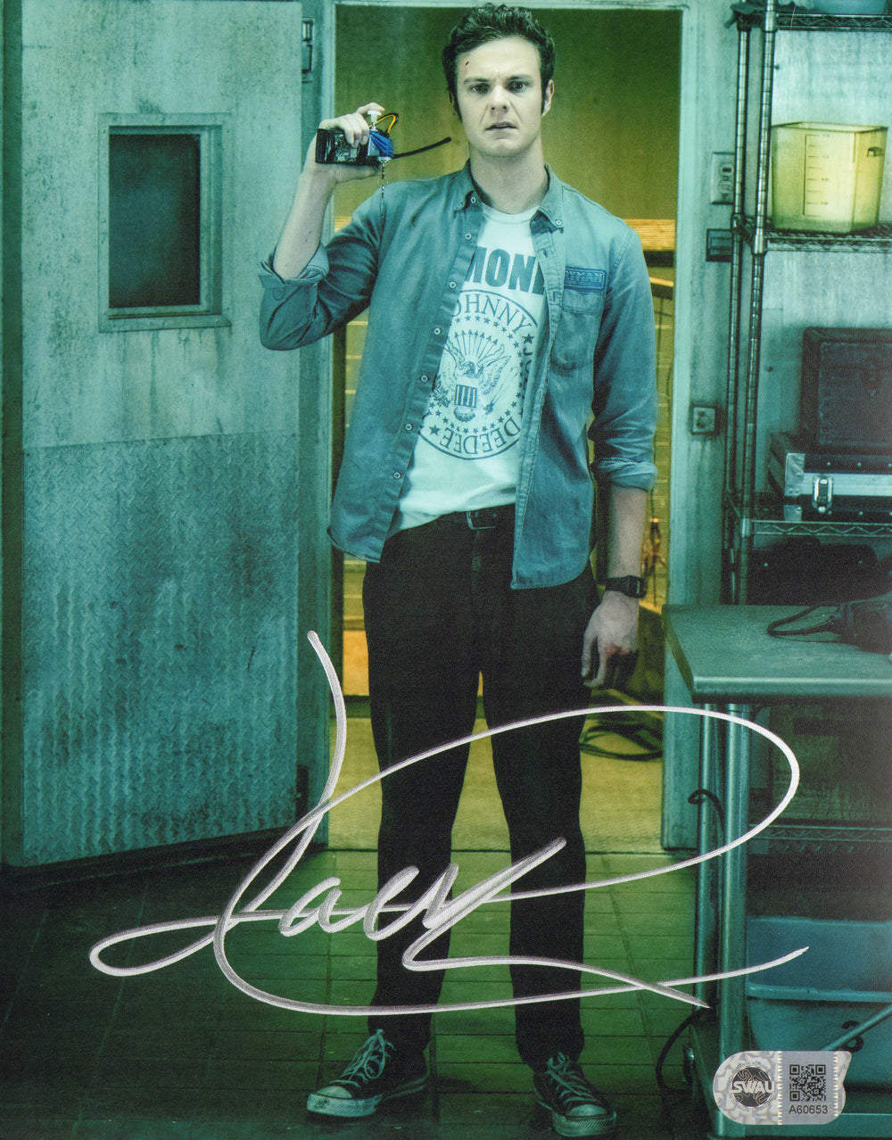 Jack Quaid as Hughie Campbell in The Boys (SWAU) Signed 8x10 Photo