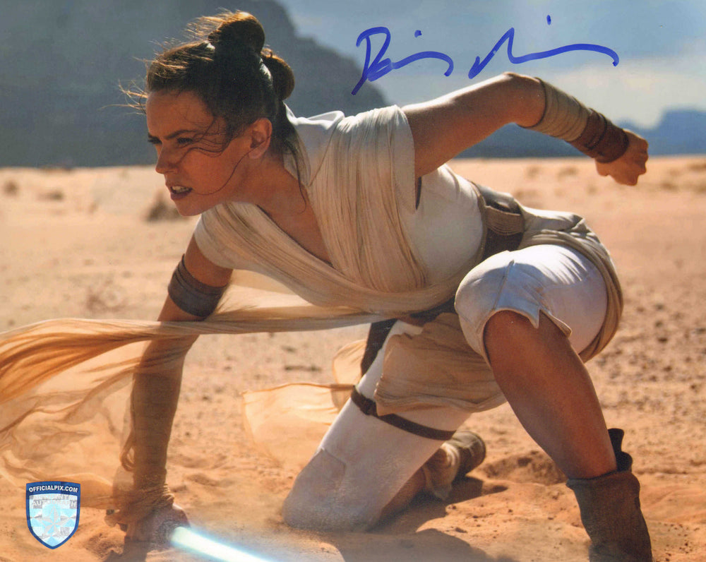 Daisy Ridley as Rey in Star Wars: The Force Awakens (Official Pix) Signed 8x10 Photo