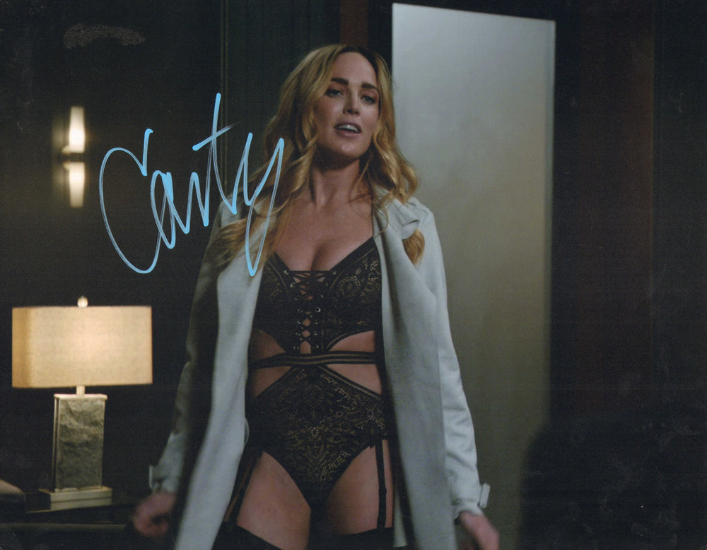 Caity Lotz as Sara Lance / White Canary / The Canary in Legends of Tomorrow Signed 11x14 Photo