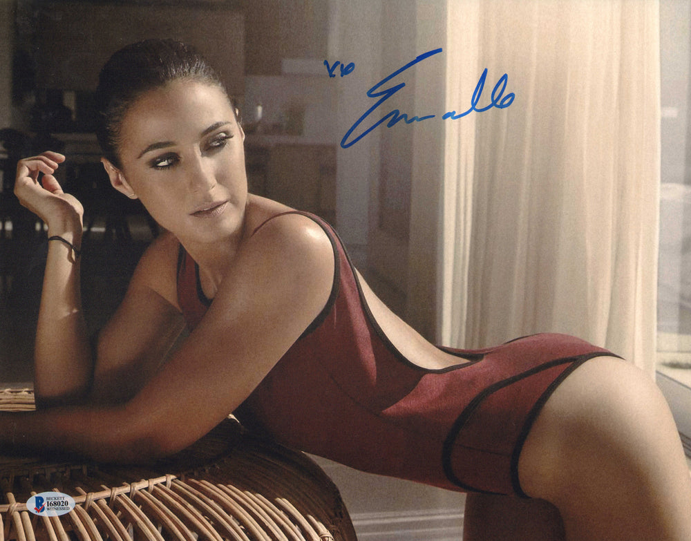 Emmanuelle Chriqui from Entourage Sexy (Beckett) Signed 11x14 Photo