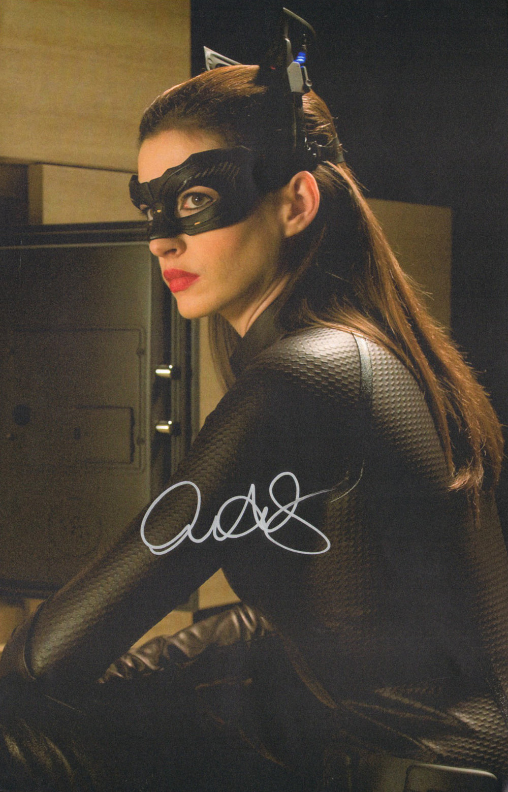Anne Hathaway as Catwoman in The Dark Knight Rises Signed 11x17 Photo