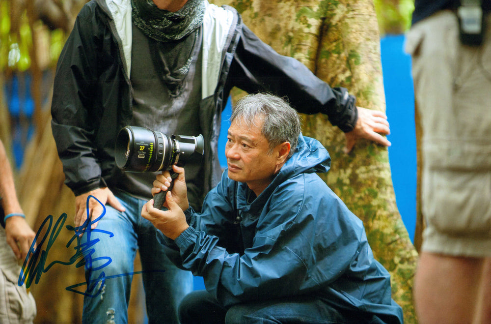 Ang Lee Director Behind the Scenes of Life of Pi Signed 8x12 Photo