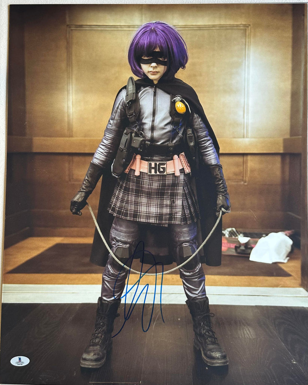 Chloë Grace Moretz as Hit-Girl in Kick-Ass Signed 16x20 Photo
