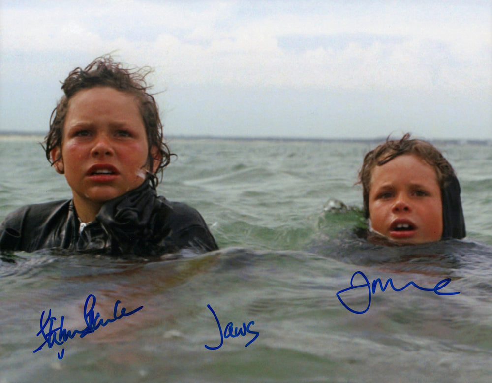 Jaws 11x14 Photo (K9) Signed by Kids with Cardboard Shark Fin: Stephen & Jonathan Searle