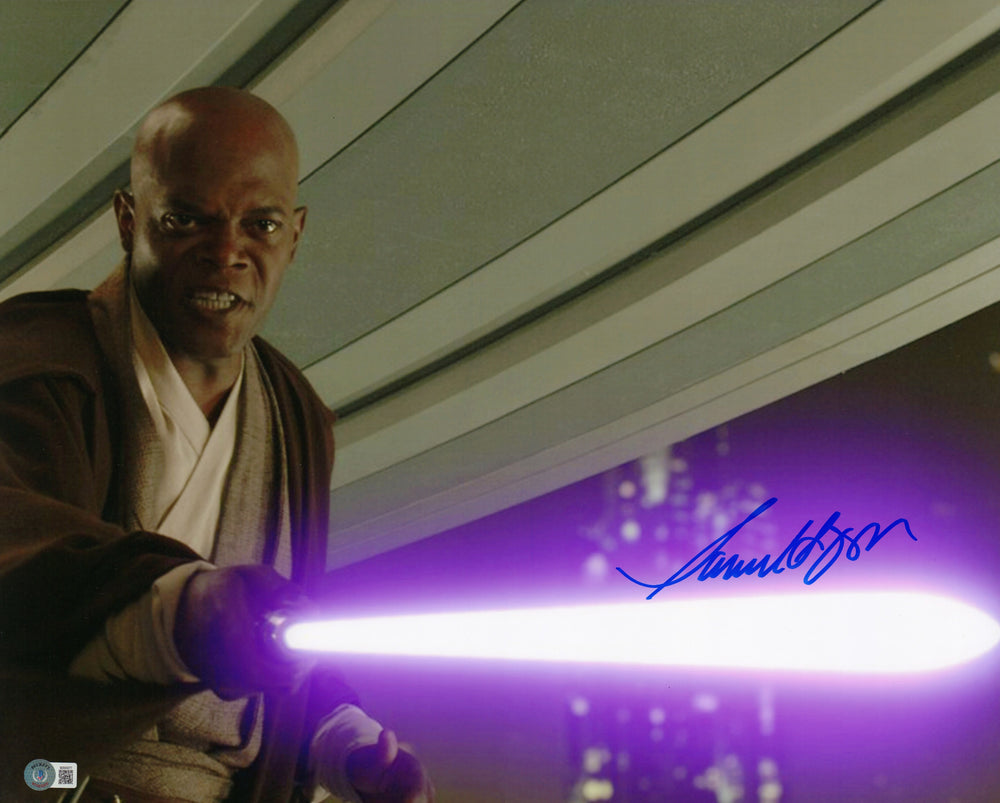 Samuel L. Jackson as Mace Windu in Star Wars Episode III: Revenge of the Sith (Beckett Witnessed) Signed 16x20 Photo