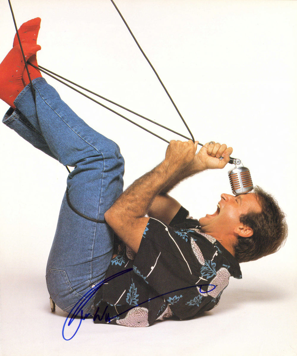 Robin Williams as Adrian Cronauer in Good Morning, Vietnam Signed 11x14 Photo