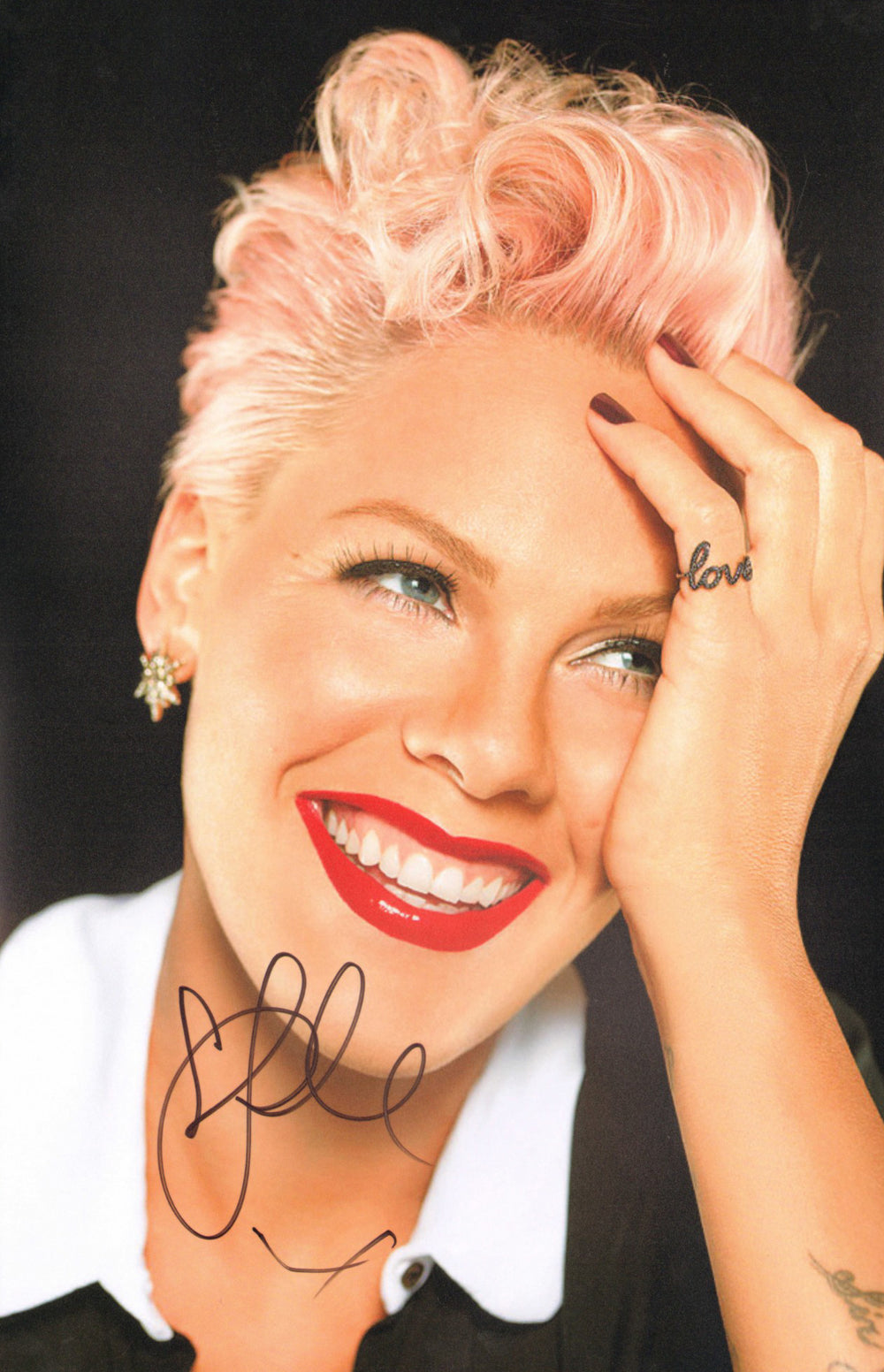 Pink [P!NK] Singer & Songwriter Signed 11x17 Photo
