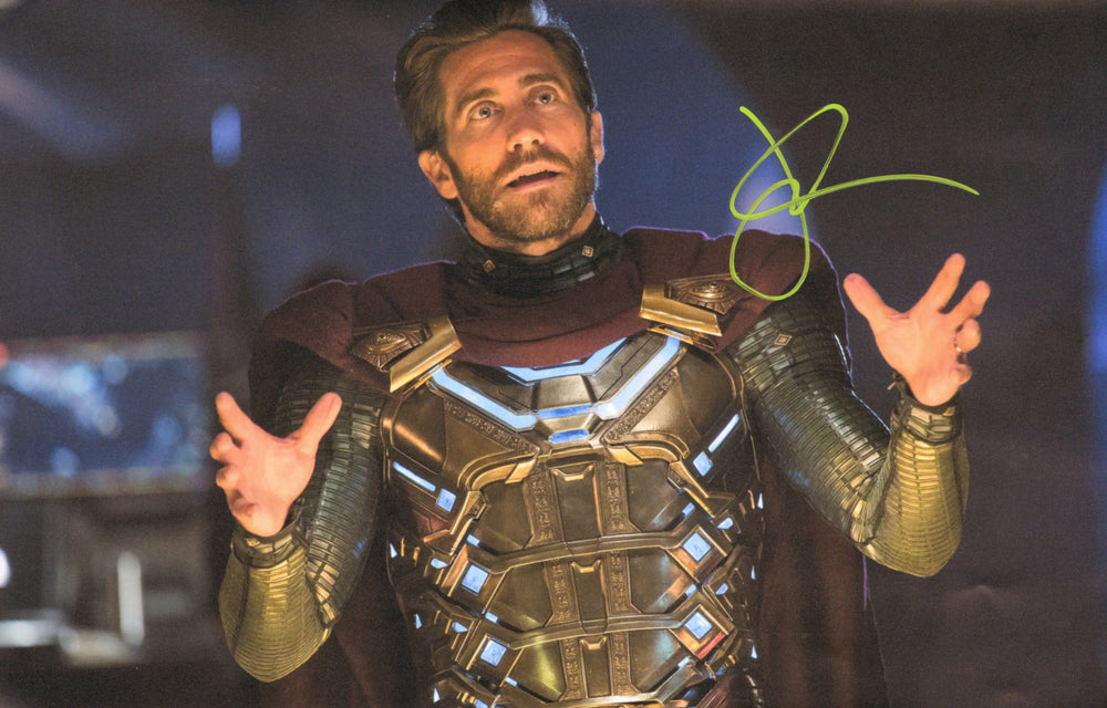 Jake Gyllenhaal as Mysterio in Spider-Man: Far From Home Signed 11x17 Photo