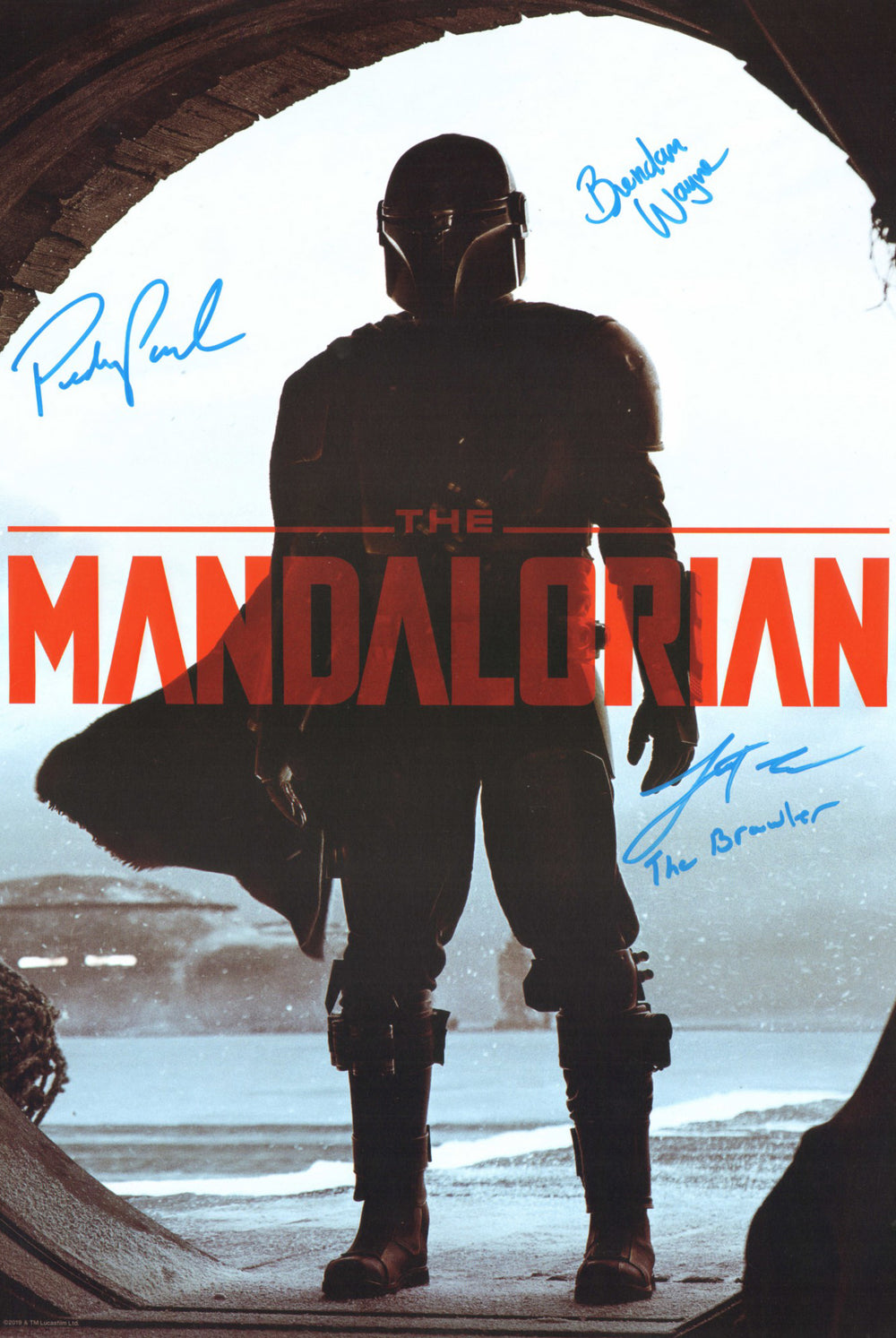 Pedro Pascal, Brendan Wayne, & Lateef Crowder as The Mandalorian in Star Wars: The Mandalorian 13x19 Mini Poster
