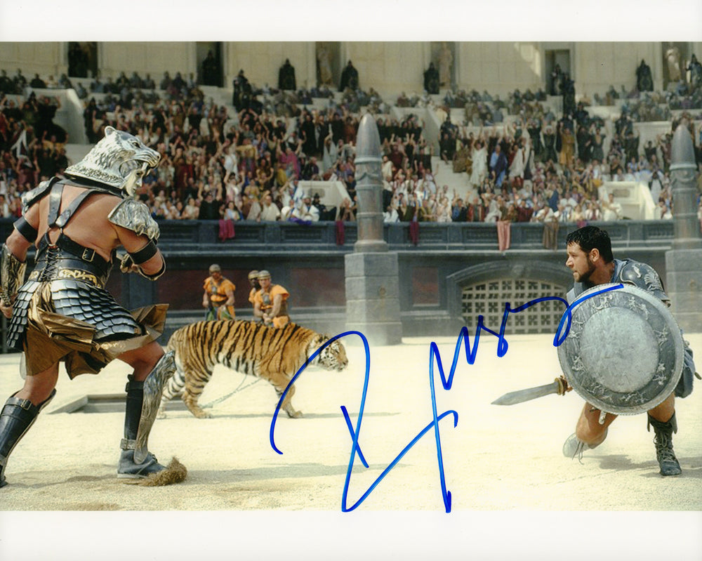 Russell Crowe as Maximus in Gladiator Signed 8x10 Photo